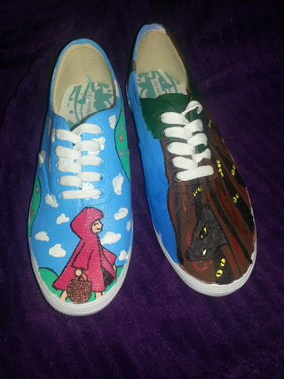 Illustration for article titled Buy my shoes!